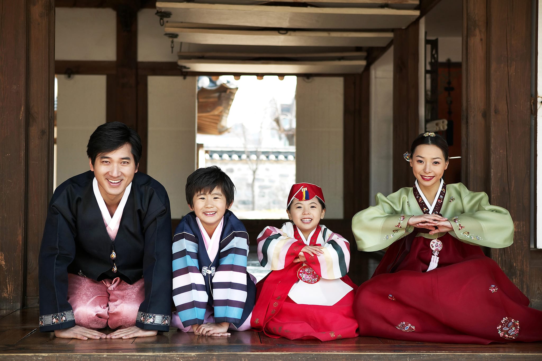 K-Culture Special: Celebrating The Korean New Year "Seollal" - What The Kpop